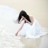 海水波波小清新唯美伤感微信头像 不比较不计较不撒娇