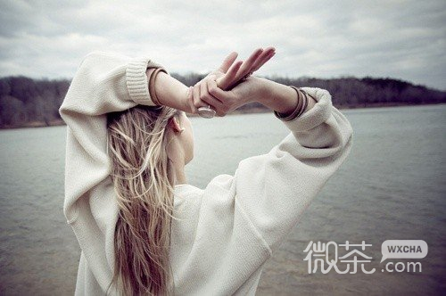 女生长发唯美微信图片 用今天的努力让明天没有遗憾