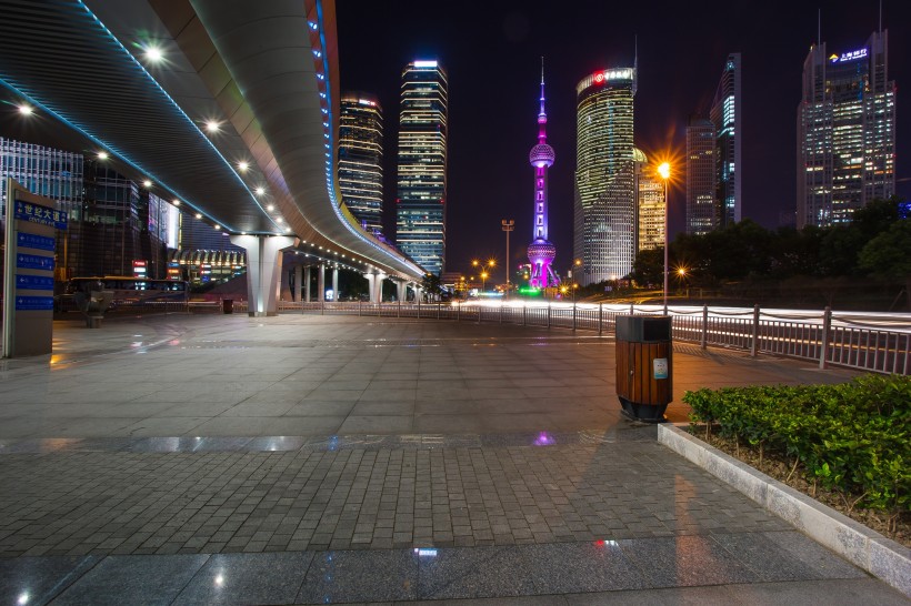 上海陆家嘴夜景微信图片 东方明珠
