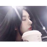 微信女生头像我也想深夜买醉，说爱你好累