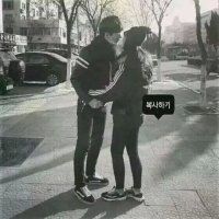 微信情侣头像不离不弃，未来让我守护你。