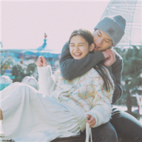 微信情侣头像不离不弃，未来让我守护你。