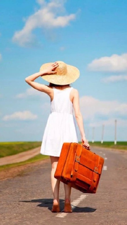 唯美美女背影微信图片 犹抱琵琶半遮面！