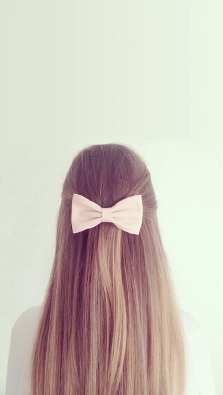 唯美美女背影微信图片 犹抱琵琶半遮面！