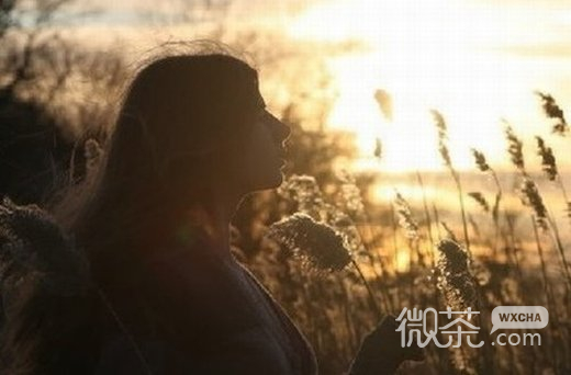 失落伤心难过的微信图片  惨恒于心