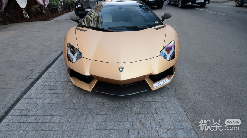 香槟色兰博基尼Aventador汽车微信高清图片