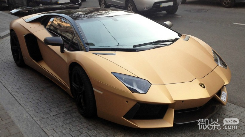 香槟色兰博基尼Aventador汽车微信高清图片