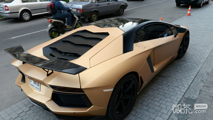 香槟色兰博基尼Aventador汽车微信高清图片