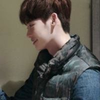 微信情侣头像陪我笑 跟你浪