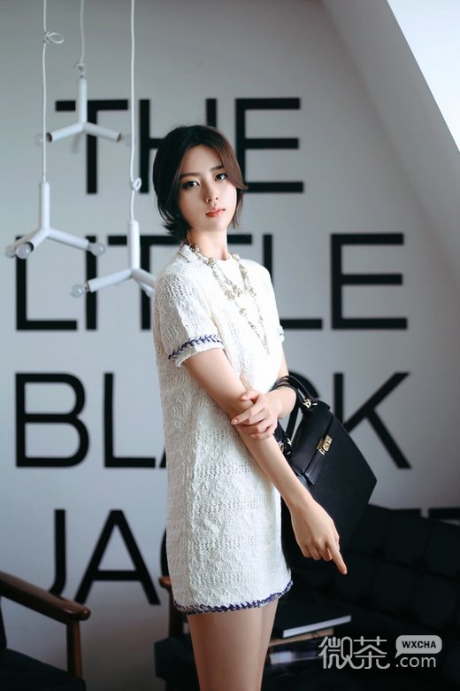 唯美清纯女孩写真微信高清图片 花季少女