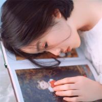 微信女生头像 谁的心 谁独自悲伤。