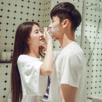 微信情侣头像 原来我在你心里 是这么的微不足道