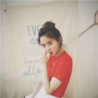 微信女生头像 谁的心 谁独自悲伤。