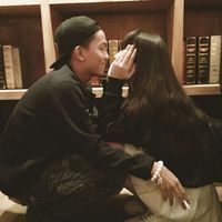 微信情侣头像 在对的时间遇见你