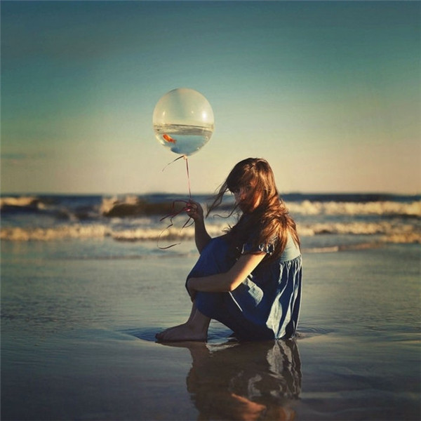 超现实主义摄影艺术唯美微信图片 海潮声淹没了离别时的黄昏