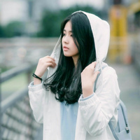 微信女生头像唯美侧脸长发飘飘最新版 她只是个小小的女孩