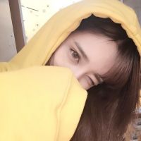 微信女生头像 谁的心 谁独自悲伤。