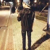 微信情侣头像余生好长，你好难忘