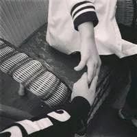 微信情侣头像余生好长，你好难忘