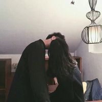 微信情侣头像我讨厌你，但我放不下你。