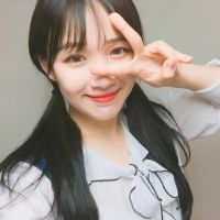 微信唯美女生头像 甩甩头，甩走你留下的那份怜悯