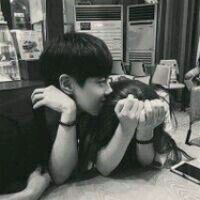 微信情侣头像我讨厌你，但我放不下你。