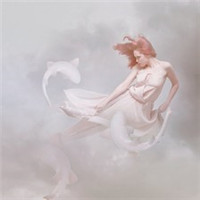 微信欧美诡异美女魔幻头像 只是午夜梦回时镜中的一个孤影