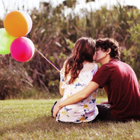 浪漫恩爱情侣贴吧两个人拥抱的头像图片大全唯美