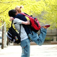 浪漫恩爱情侣贴吧两个人拥抱的头像图片大全唯美