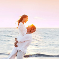 浪漫恩爱情侣贴吧两个人拥抱的头像图片大全唯美