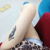 微信自拍性感修长美腿靓女生头像图片