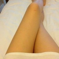 微信自拍性感修长美腿靓女生头像图片