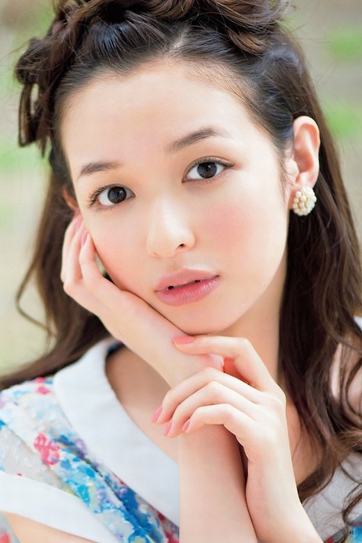 唯美漂亮女孩微信图片 校园风