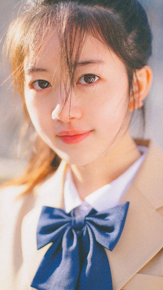 唯美漂亮女孩微信图片 校园风