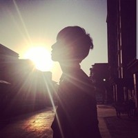 一左一右情侣一对意境微信头像