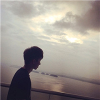 一左一右情侣一对意境微信头像