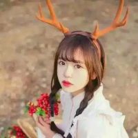 微信女生头像“留不长的头发就剪了吧 等不到的风就忘了