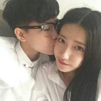 微信情侣头像 我带着回忆对他沉沦