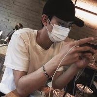 微信男生头像说书人: 白墨
