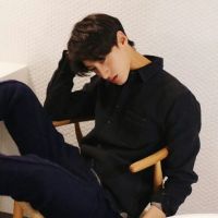 微信男生头像说书人: 白墨