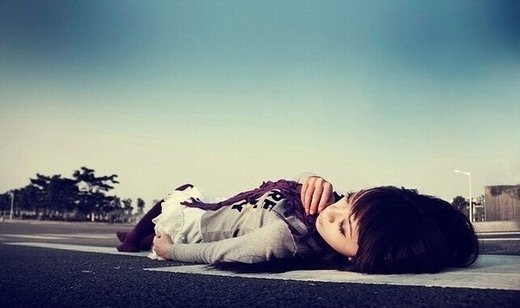 伤感意境微信高清图片 一人孤单的走下去