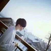微信男生头像 深巷恋人
