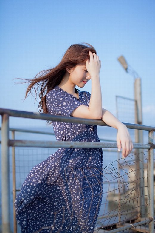 唯美夏日女孩写真微信高清图片