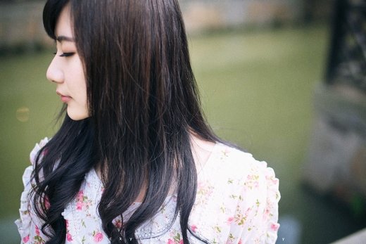 清新非主流美女微信高清图片 回眸一笑