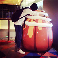 90后微信情侣头像一男一女背影 哇你男朋友会发光