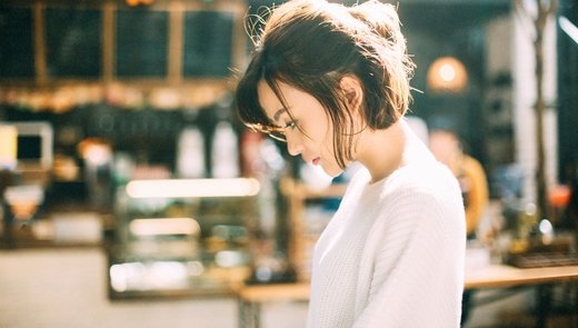 清纯素颜美女微信高清图片 莲花仙子