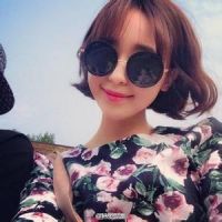 微信女生头像姐 我曾今也长发飘飘过