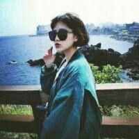 微信女生头像姐 我曾今也长发飘飘过