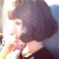 微信女生头像姐 我曾今也长发飘飘过