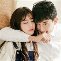 微信情侣头像 “后来熬夜成瘾 也习惯了没人关心”